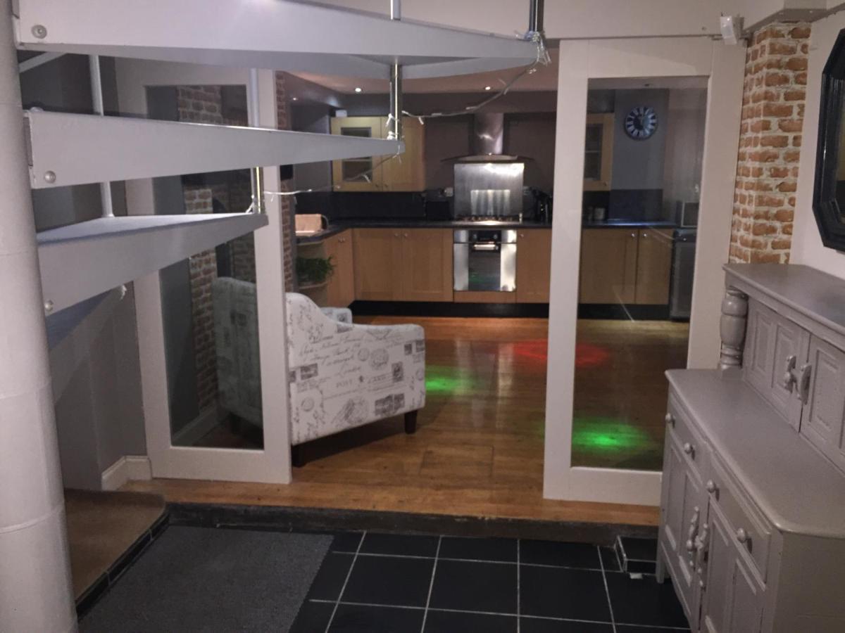 Large 2-Bed House Derbyshire Off Chatsworth Rd Τσέστερφιλντ Εξωτερικό φωτογραφία