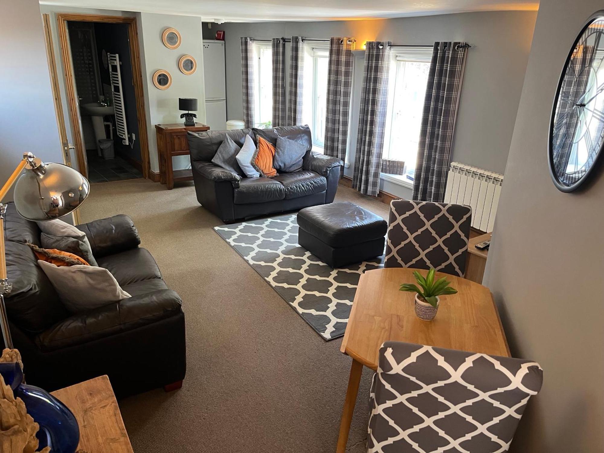 Large 2-Bed House Derbyshire Off Chatsworth Rd Τσέστερφιλντ Εξωτερικό φωτογραφία